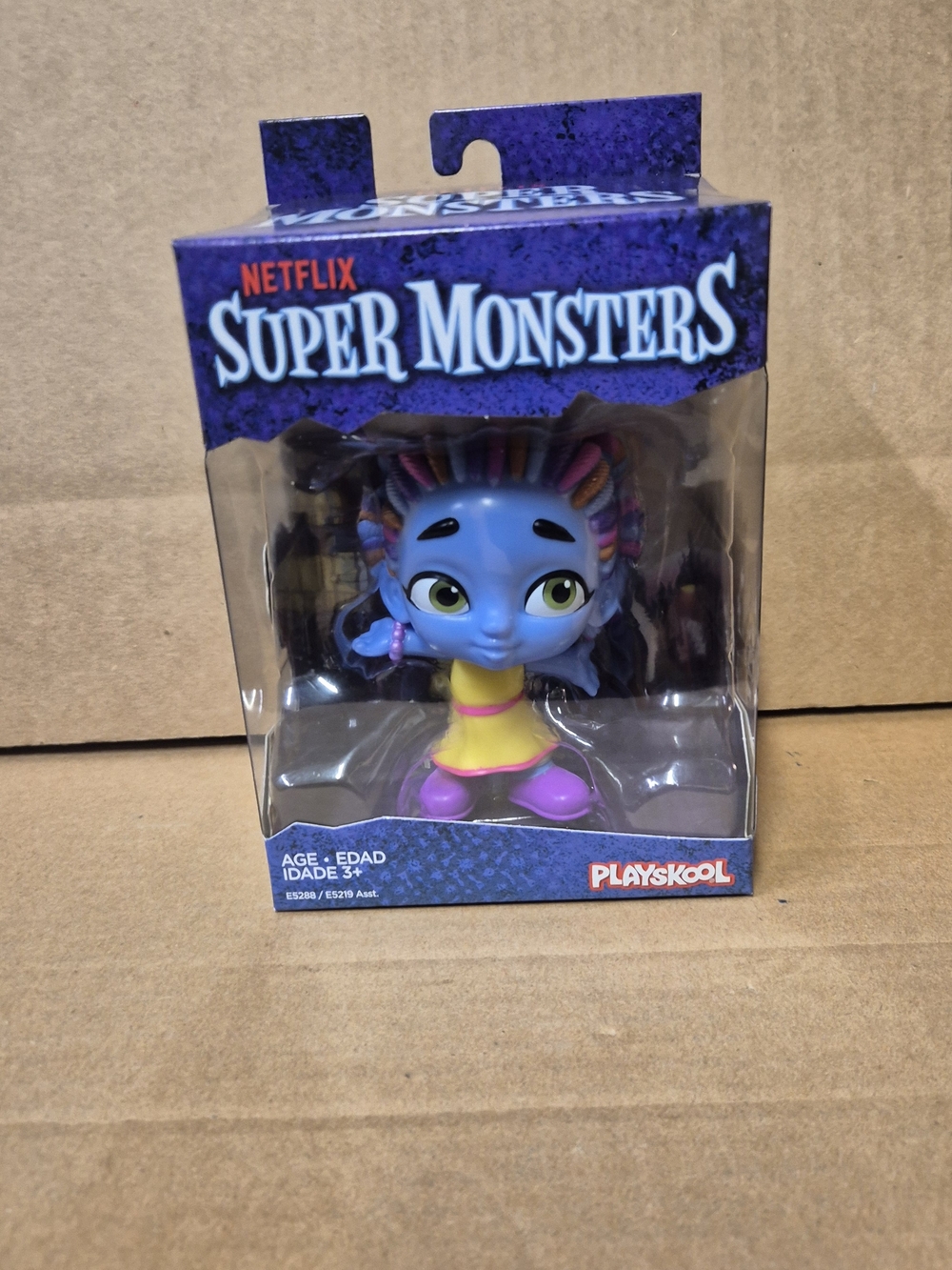 Netflix Super Monsters Zoe Walker E5288 (EBA1-2)